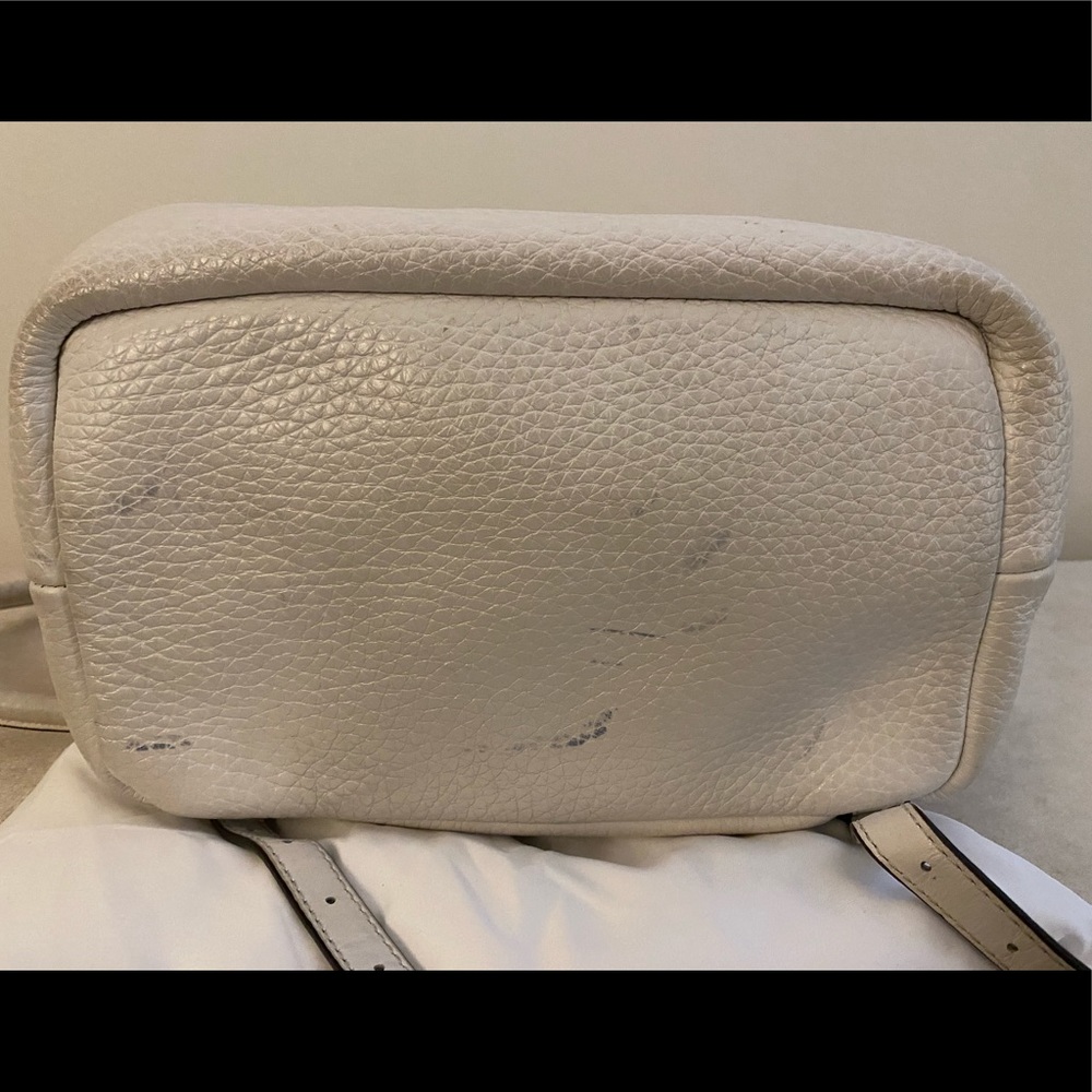 Michael Kors drawstring backpack - Picture 3 of 9